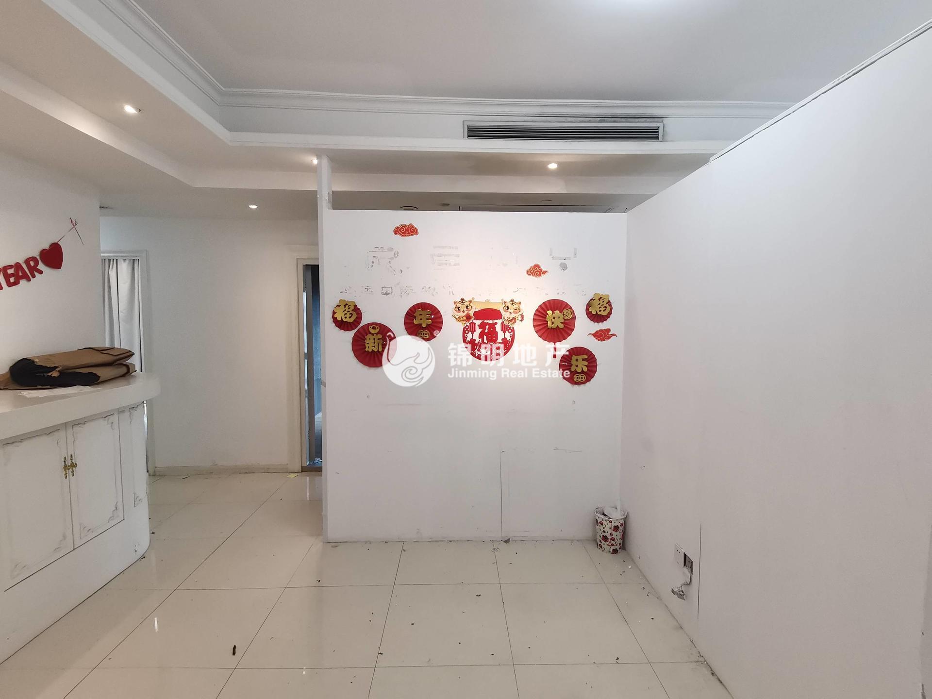 长风国盛中心111平米写字楼出租